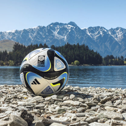 Adidas OCEAUNZ Pro - Official Match Ball Women's Football Soccer World Cup  - Size 5 (White/Navy/Blue)