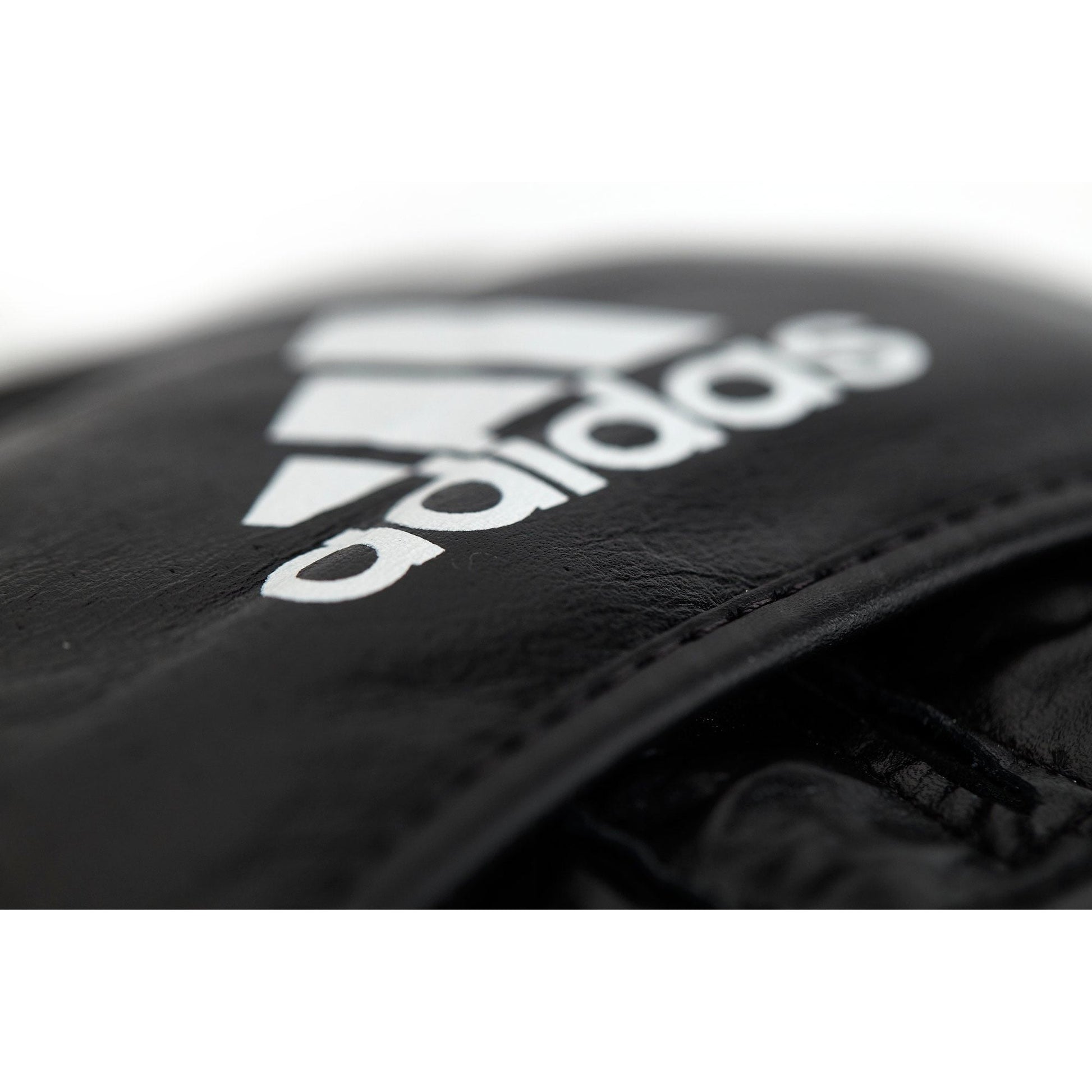 Adidas Ultimate Classic Air Focus Mitts Vacuum Pads Pro Boxing Mitt Pad Pair Black/White