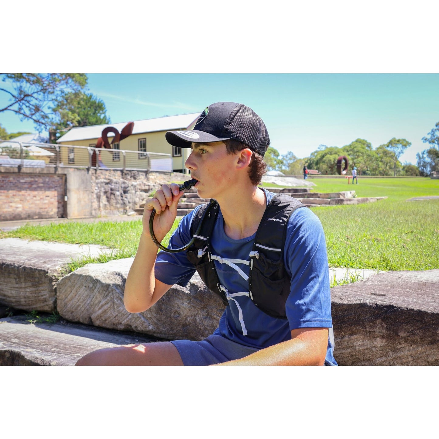 Caribee Coyote Runner 2L Hydration Running Vest Backpack (Black)