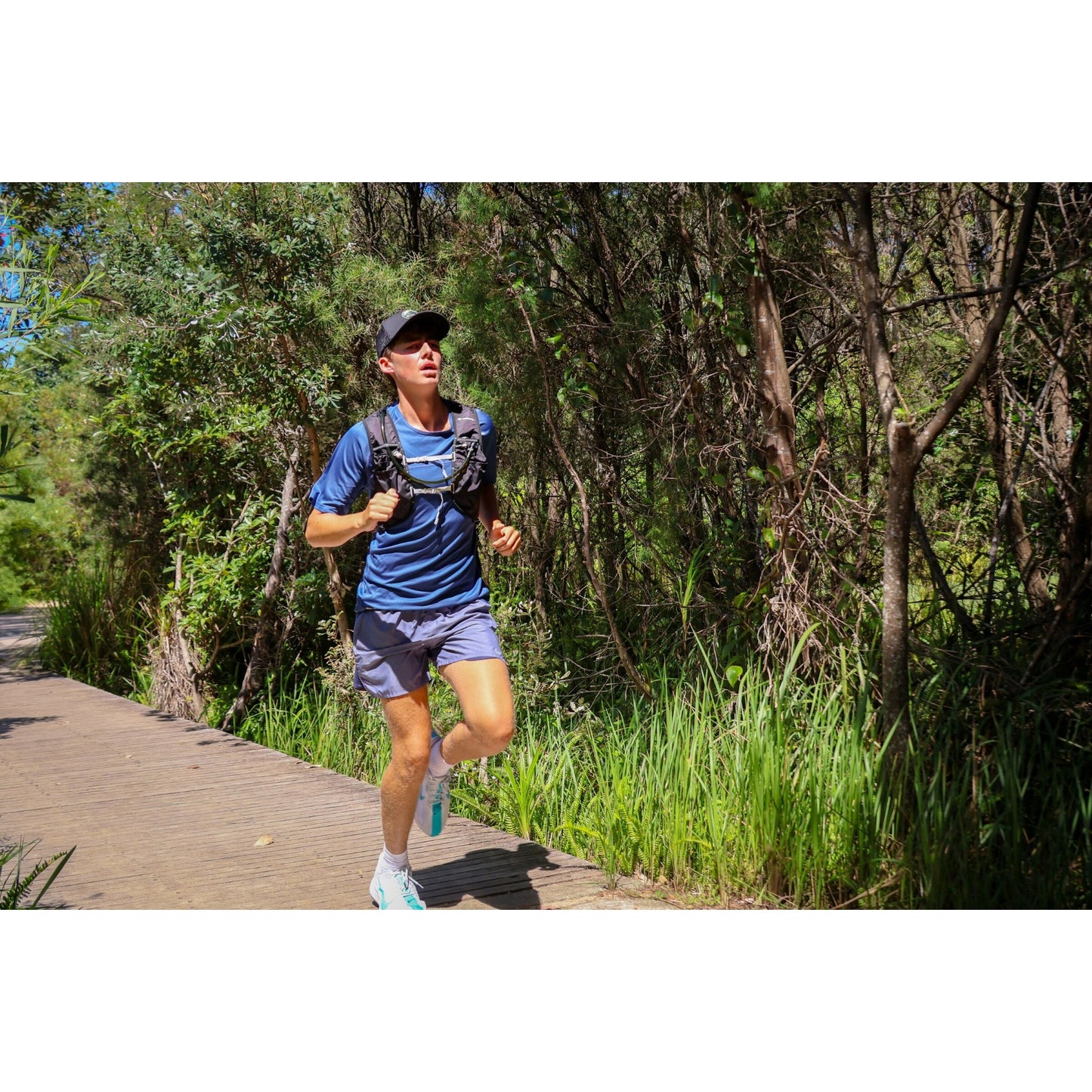 Caribee Coyote Runner 2L Hydration Running Vest Backpack (Black)