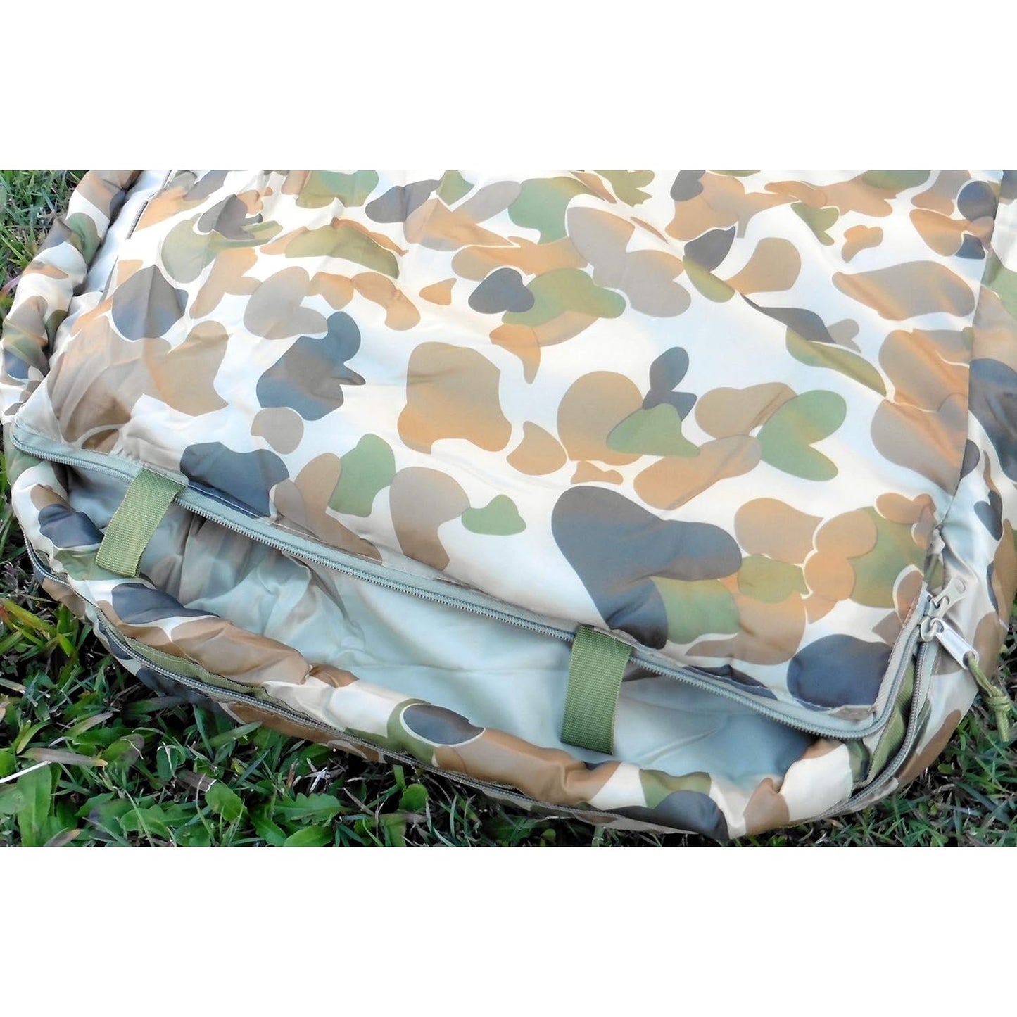 Caribee Deploy 1300 Auscam Camo Compact 0°C Single Sleeping Bag 220 x 80 cm Camouflage