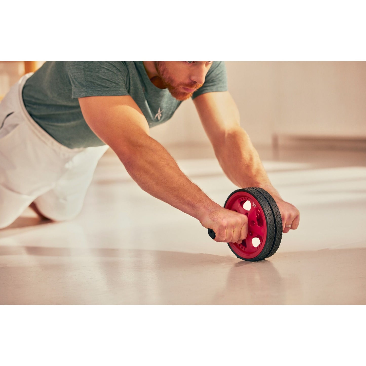 Reebok Abdominal AB Wheel Fitness Training Roller (Black/Red)