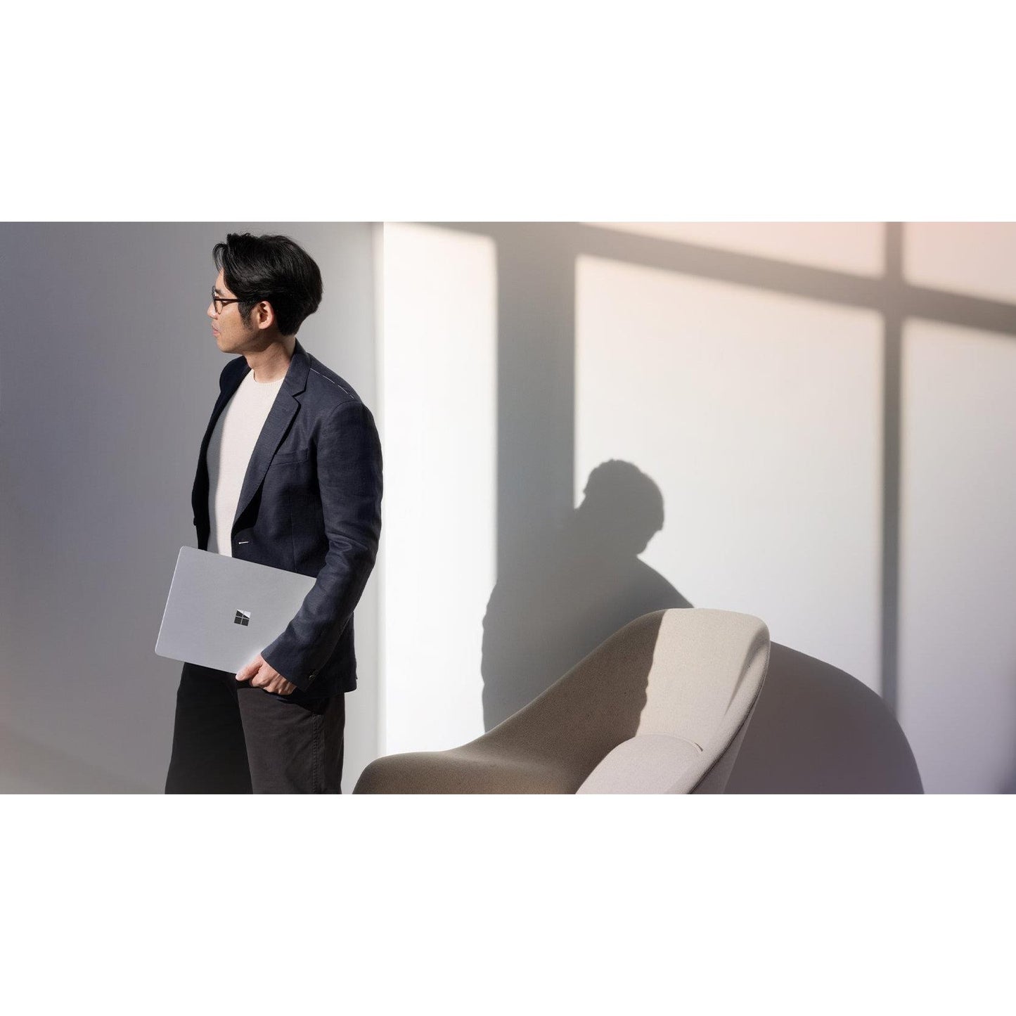 Microsoft Surface 13.8" Touch (7th Edition) for Business | Qualcomm Adreno GPU | Copilot+ PC | Laptop (Platinum)
